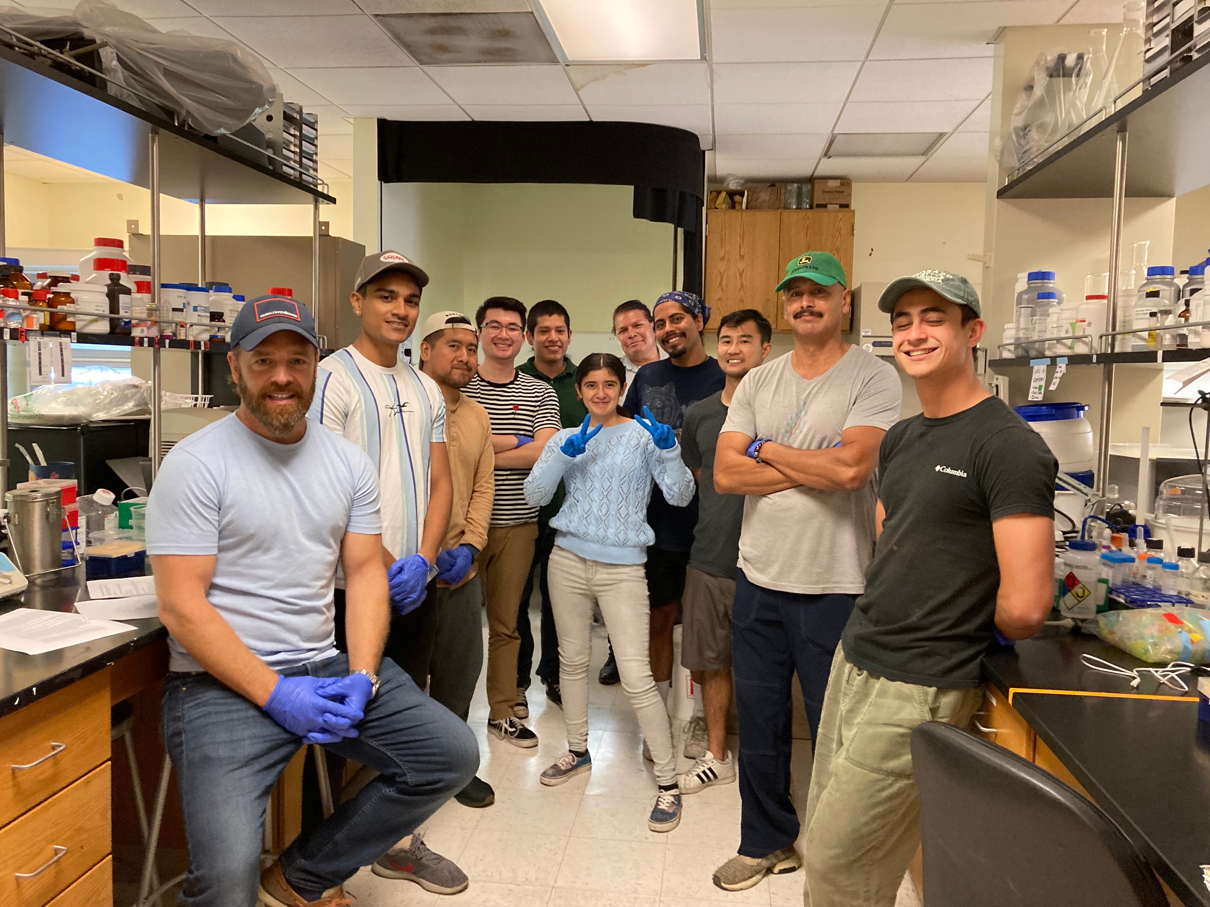 Students of UCR's BPSCX463.B learning applied tissue culture and plant transformation at the PTRC.