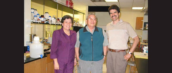 Left to right: Orozco-Cárdenas, Dr. Murashige, Dr. Javier Narvaez